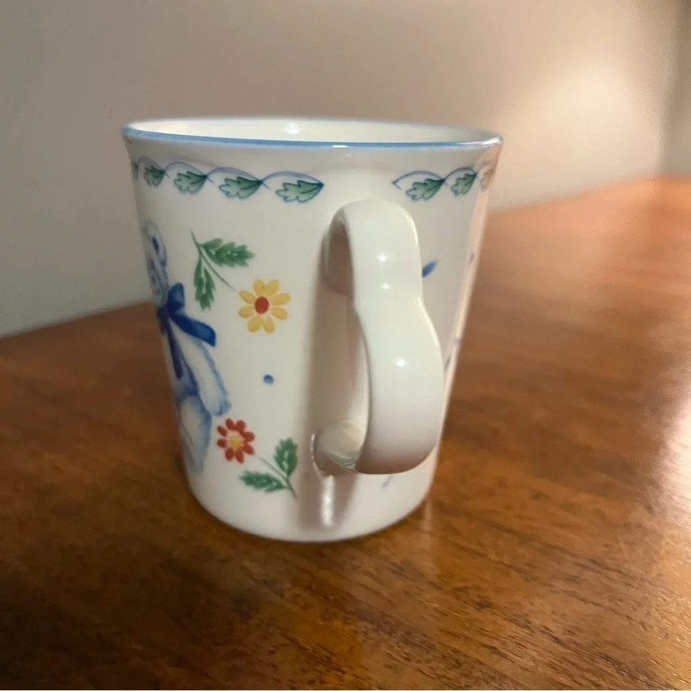 Vintage, Teddy and Honey by NIKKO. Baby China. Bowl and cup